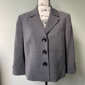 Tahari Arthur S. Levine grey 3/4 sleeve mid-length jacket